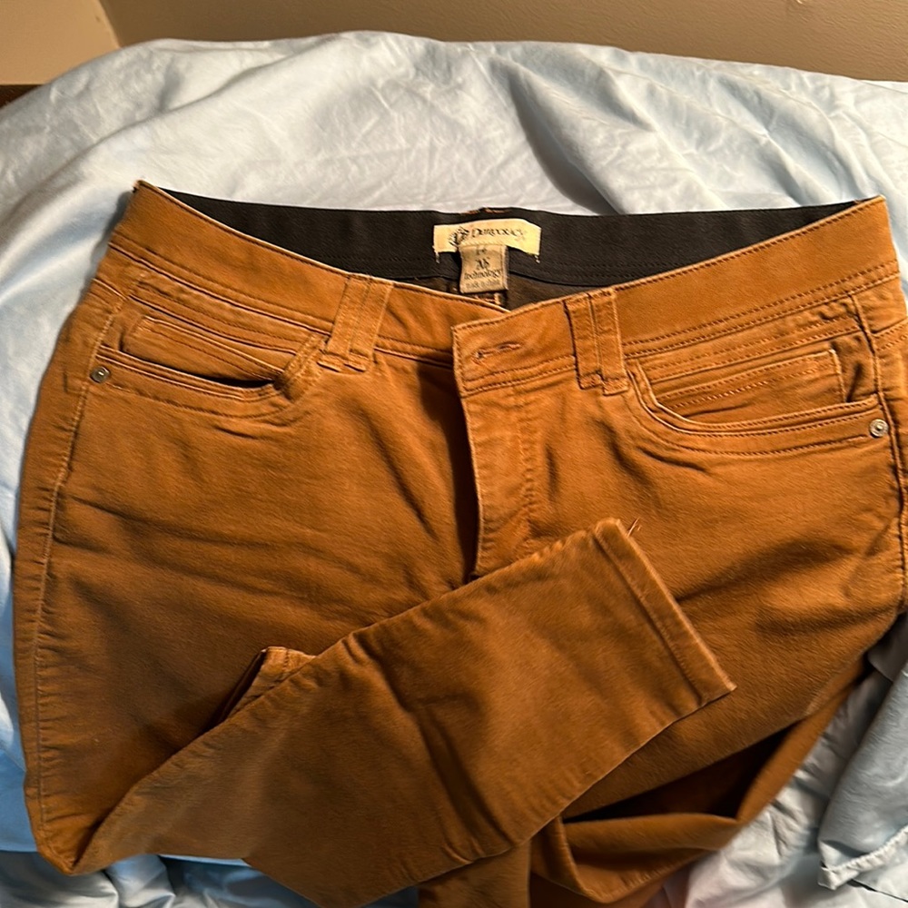 Democracy AB technology.  Size 14.  Like new